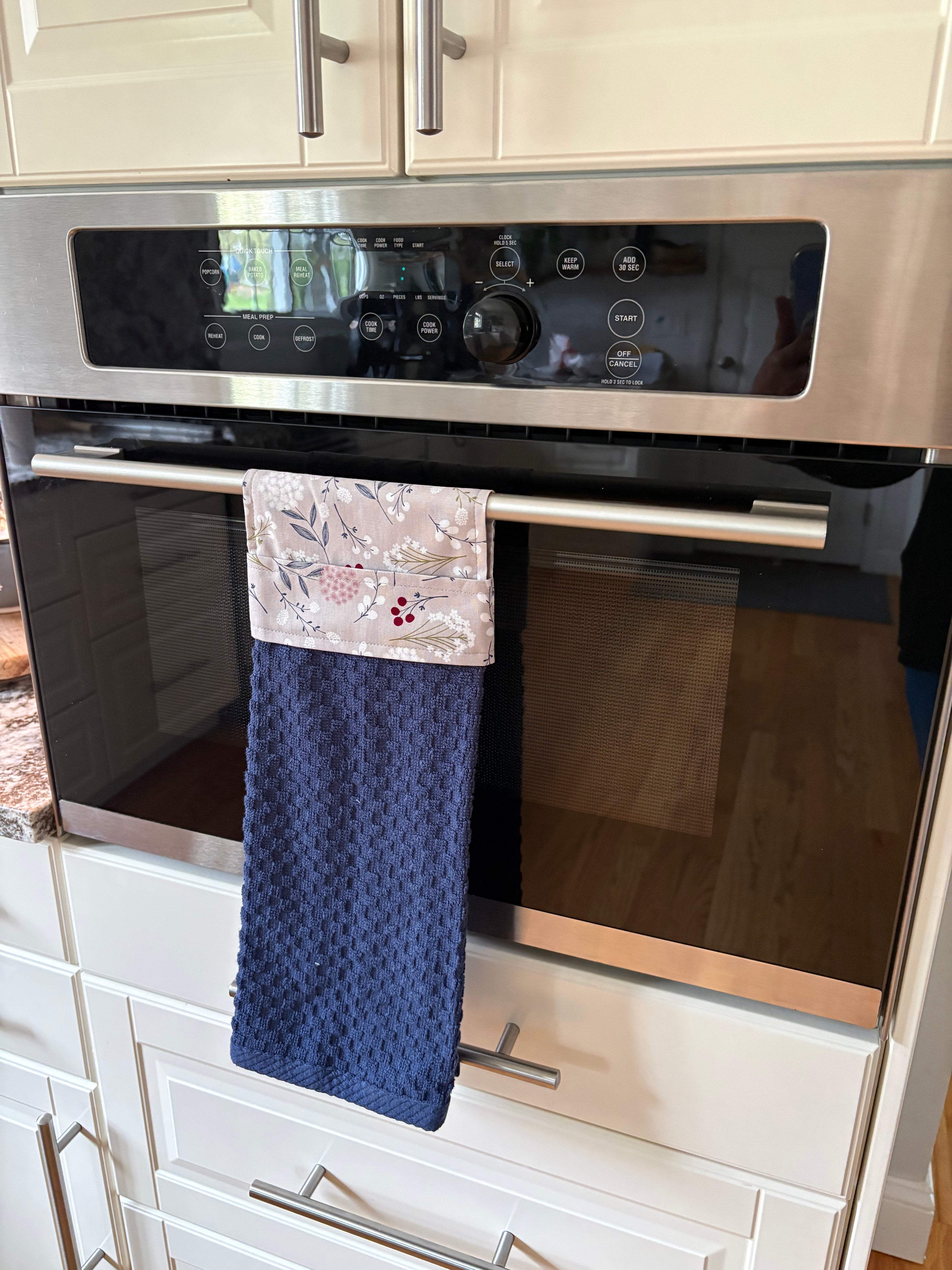 Hanging NoFall Towel